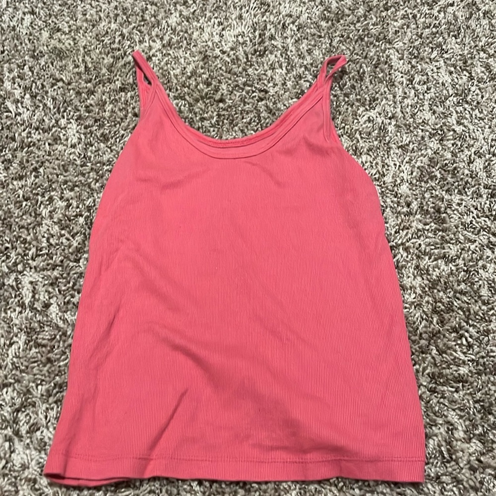 Universal thread small pink tank top